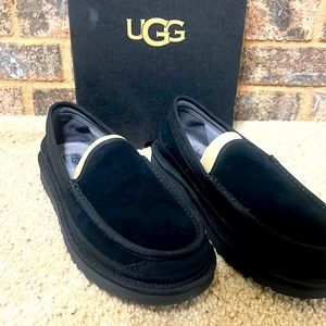 UGG